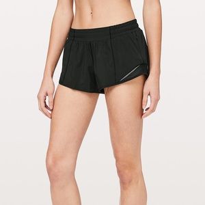 Lululemon Hotty Hot Short II 2.5” Black